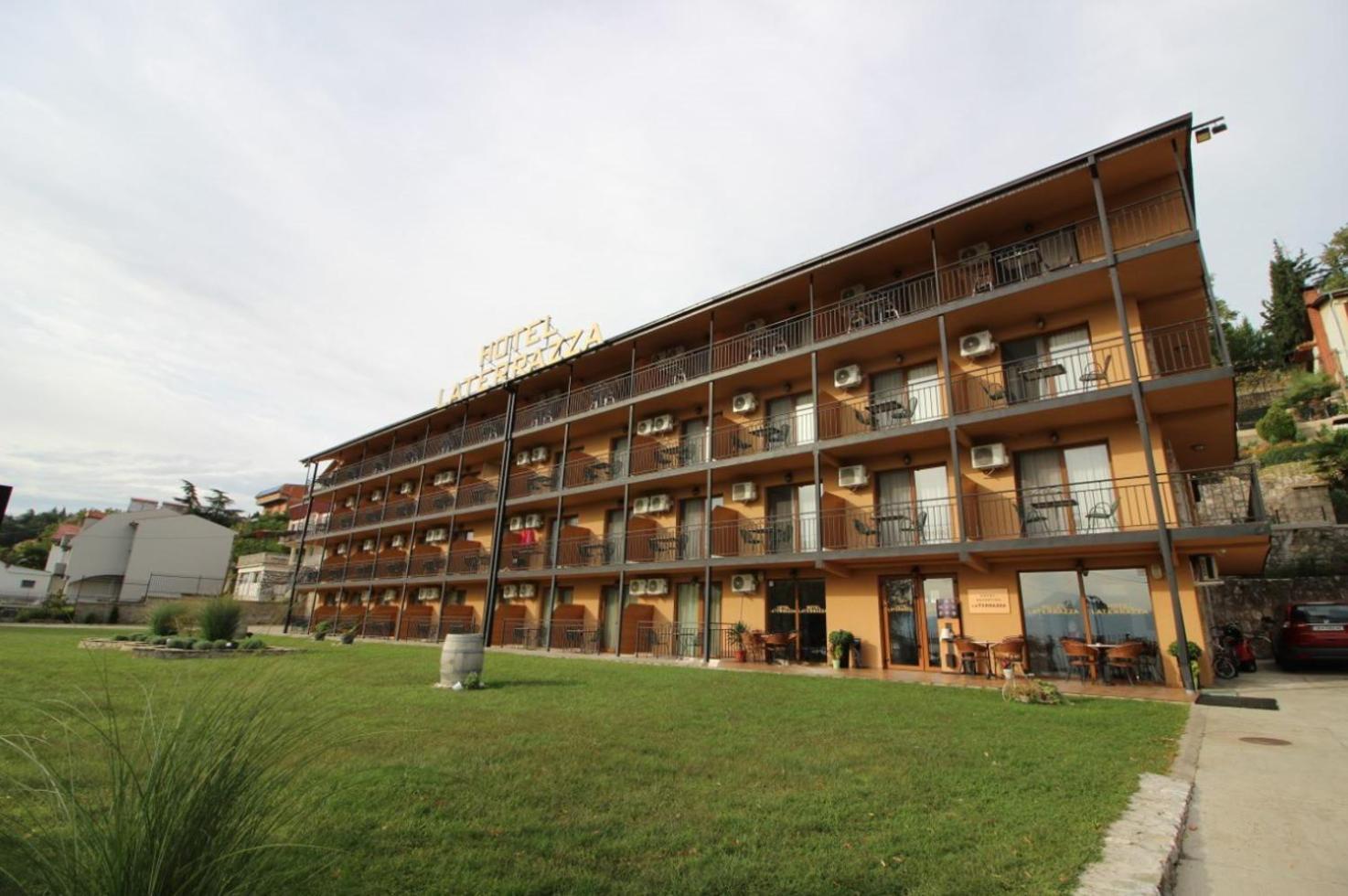 סטאר דויירן Hotel La Terrazza מראה חיצוני תמונה